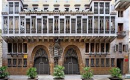 barcelona palais guell-small